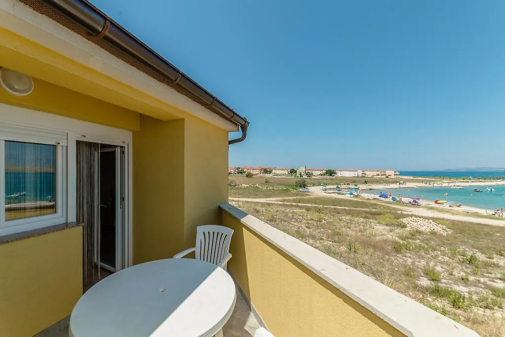 Apartmen Lacic Apartment Vir