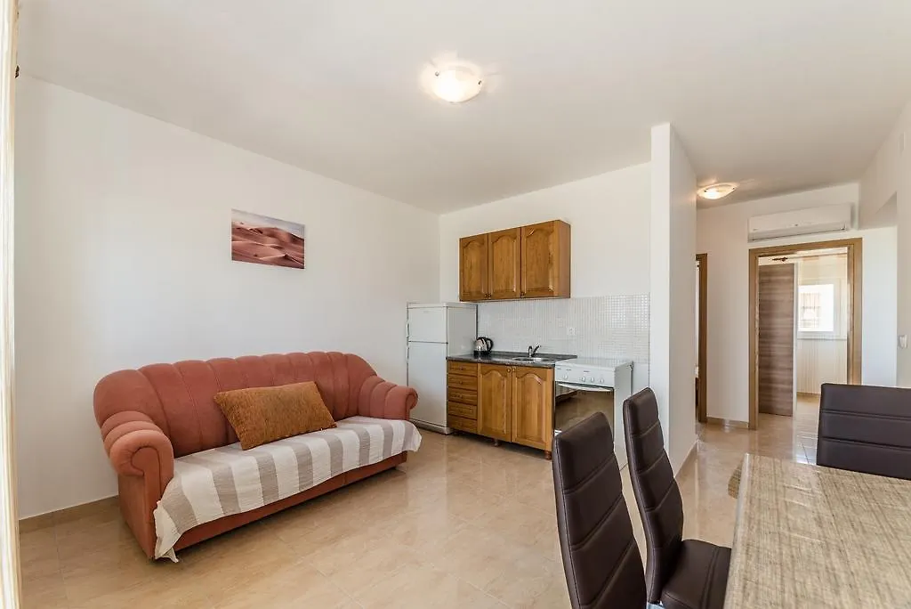 Apartmen Lacic Apartment Vir